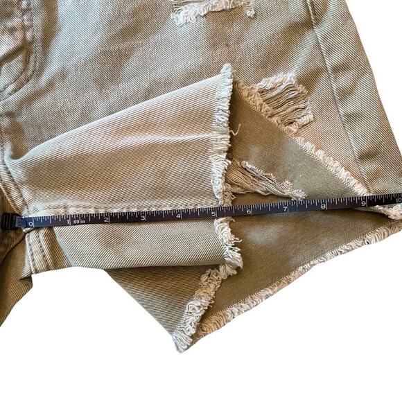 Urban Outfitters BDG Dropped Waist Destroy Denim Shorts Size 27 NWT 741N - Picture 3 of 11